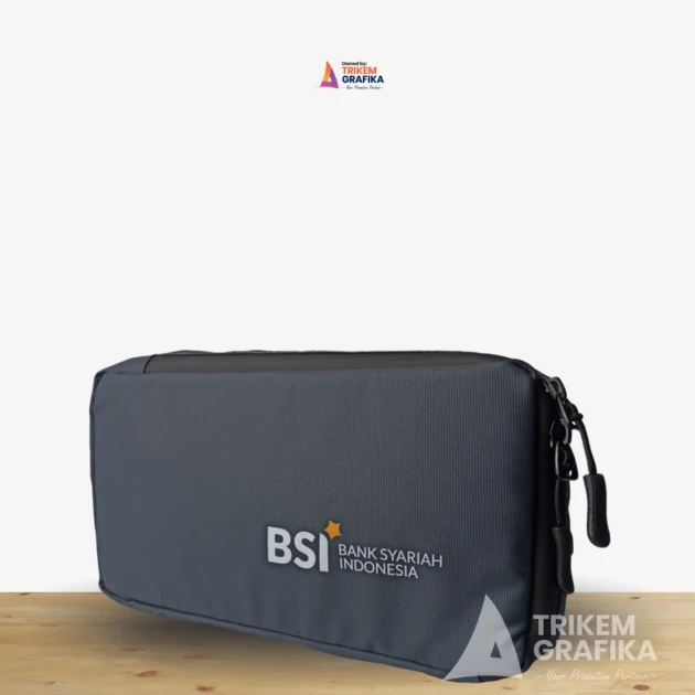 Pouch Exclusive Bank BSI